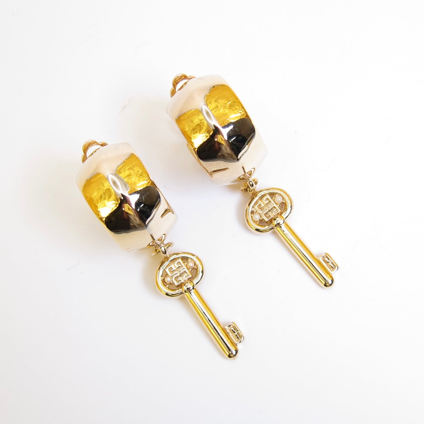 Givenchy Vintage 4G Logo Key with Pearl Golden Clip-on Earrings