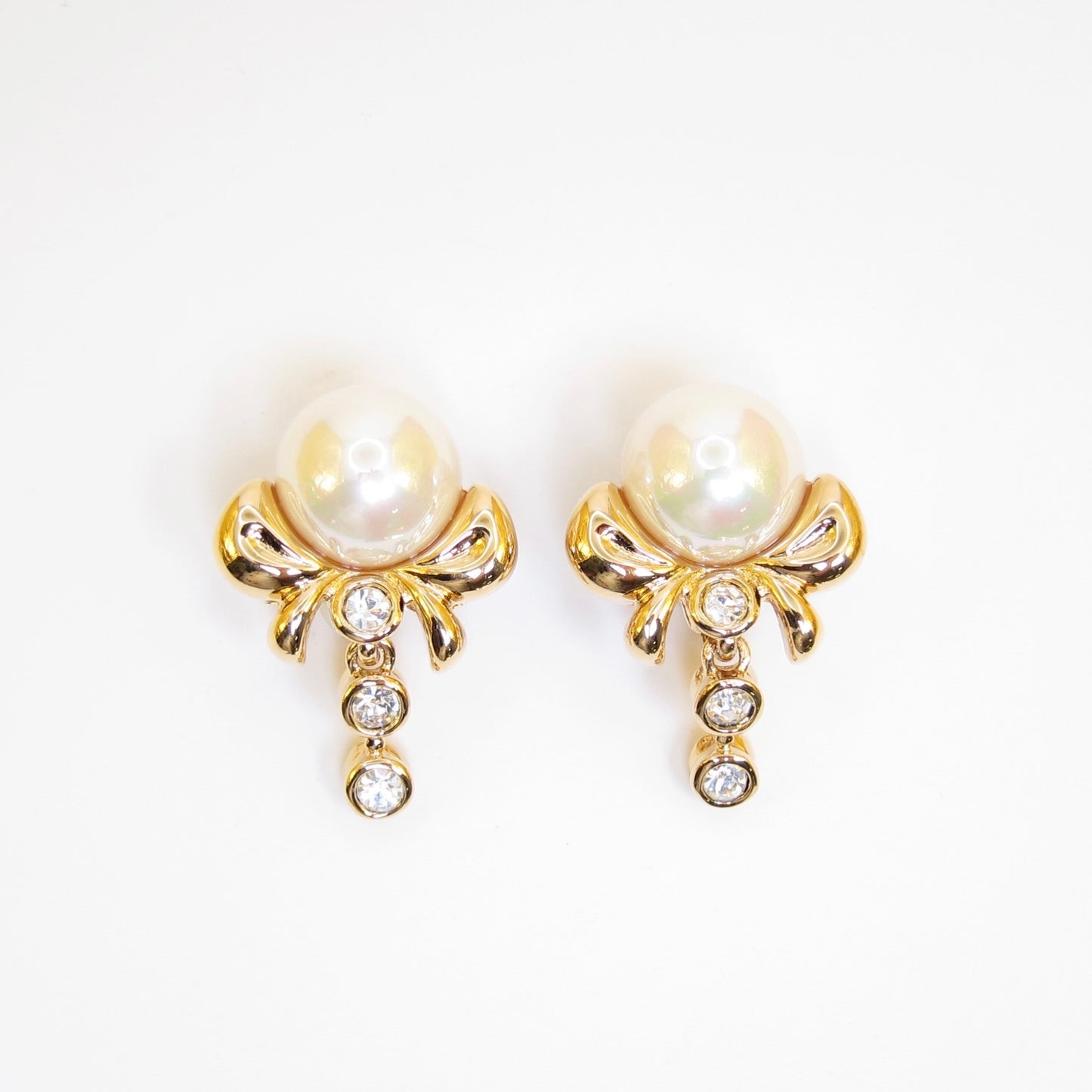 Nina Ricci Vintage Pearl on Ribbon and Rhinestone Golden Clip-on Earrings