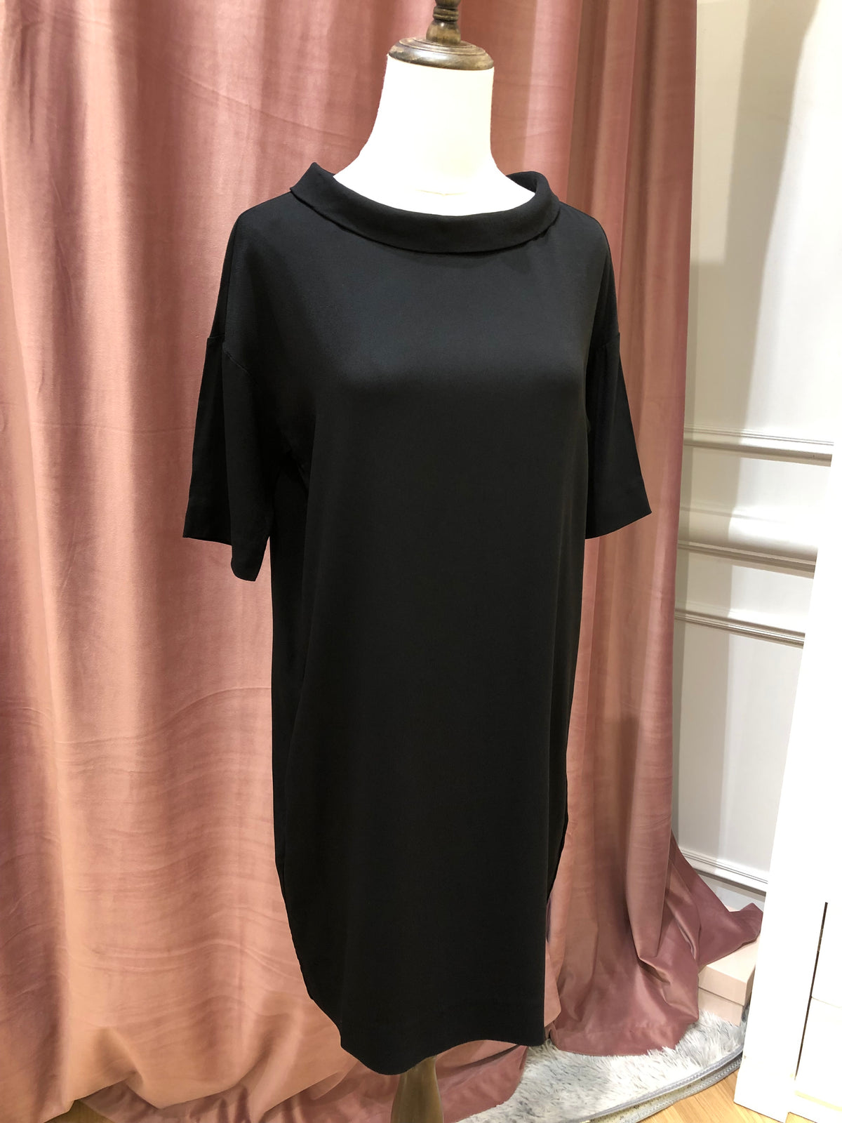 COS Black Minimalist Rolled- collar Shift Dresss