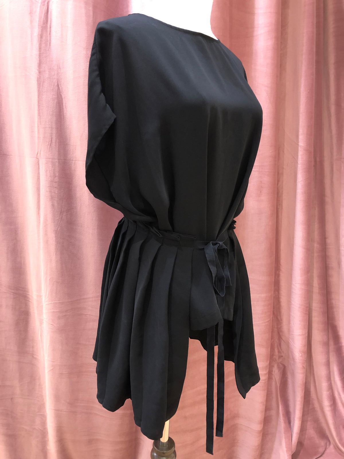 MM6 Black Tied-waist Draped Tunic