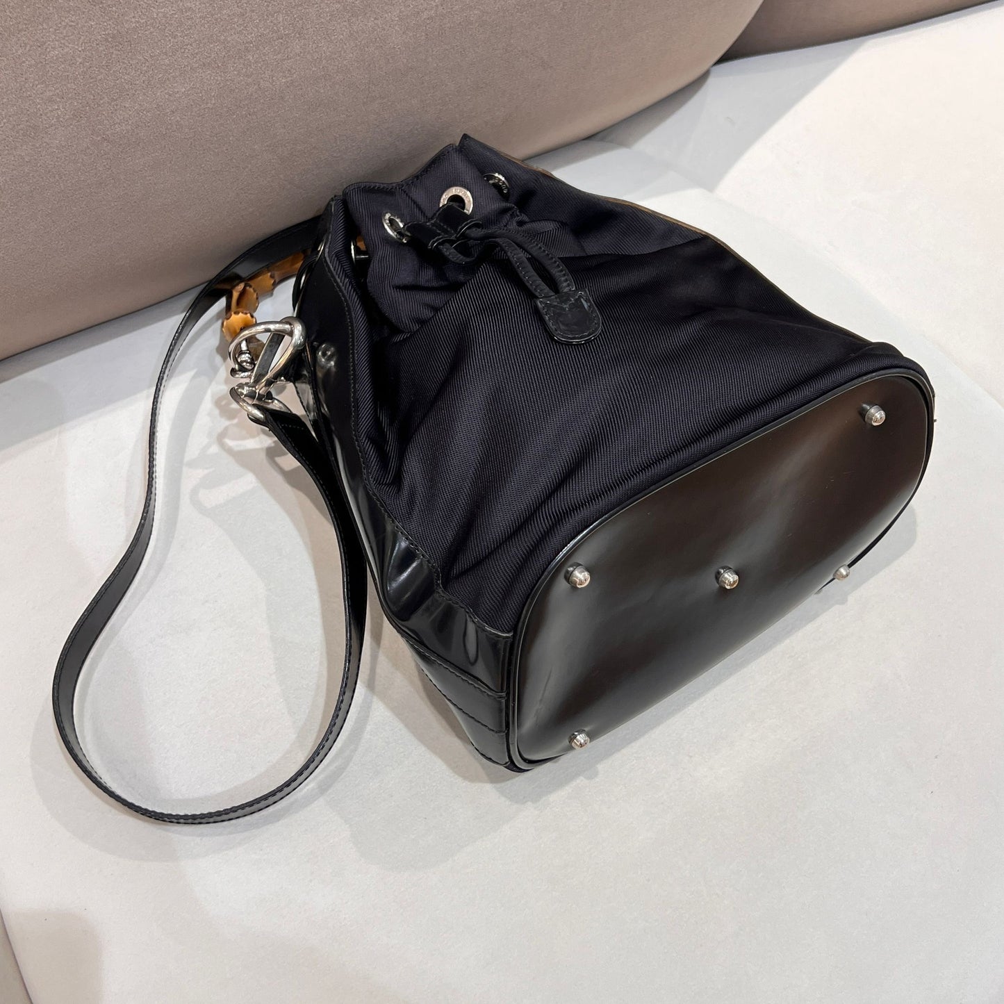 Gucci 復古竹柄兩用水桶包