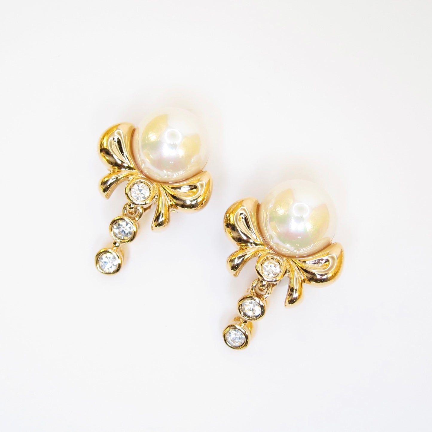 Nina Ricci Vintage Pearl on Ribbon and Rhinestone Golden Clip-on Earrings