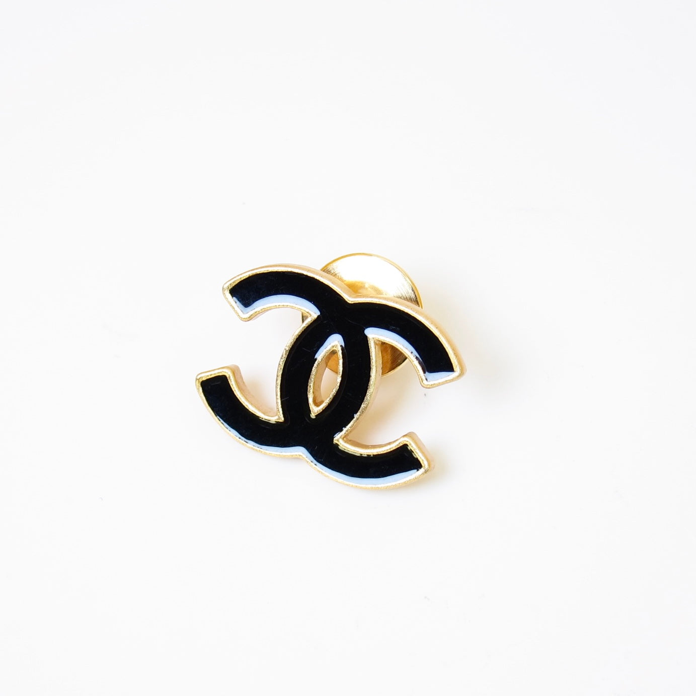 Chanel Vintage CC Logo Black Enamelled Golden Brooch
