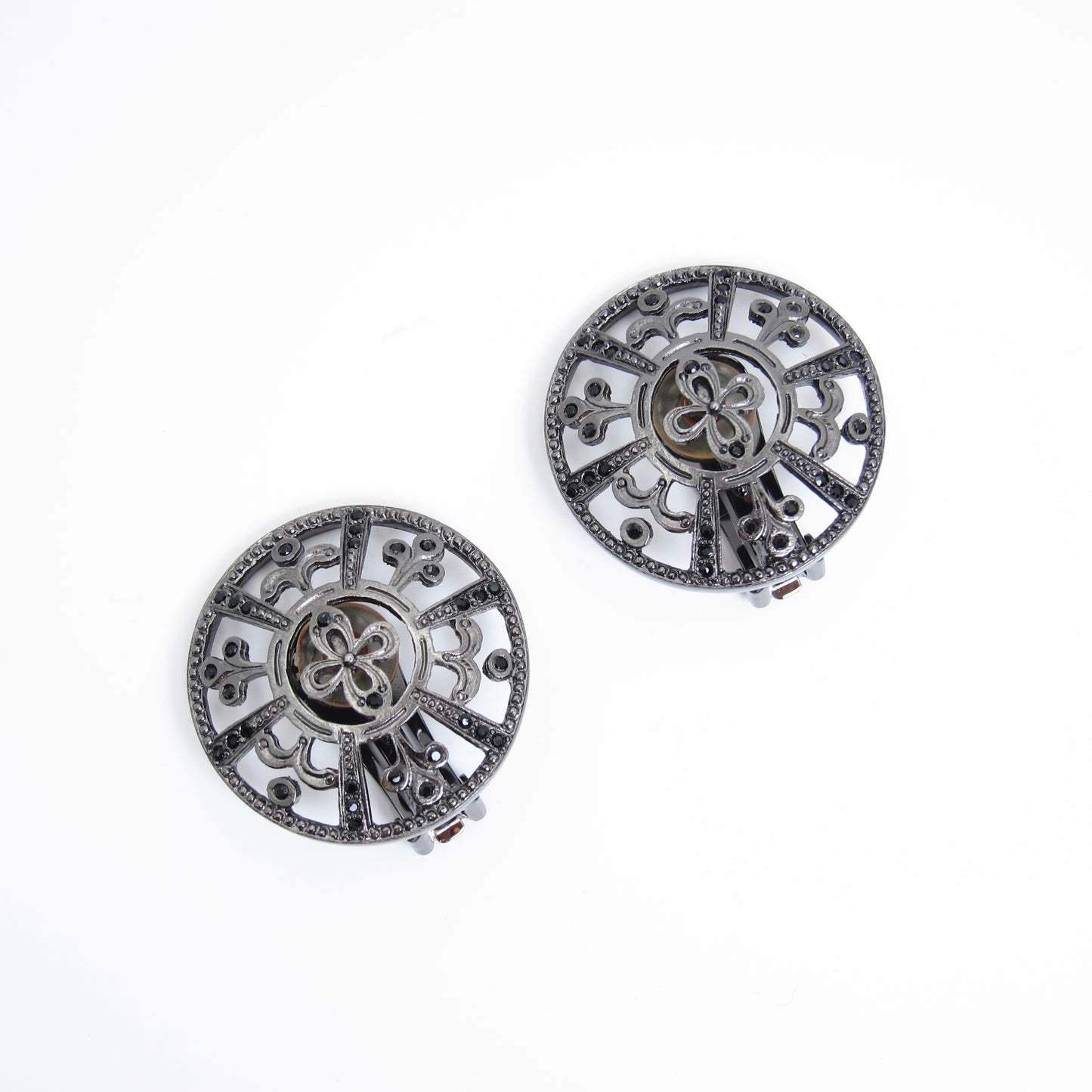 Christian Dior Vintage Stylish Round and Black Clip-on Earrings