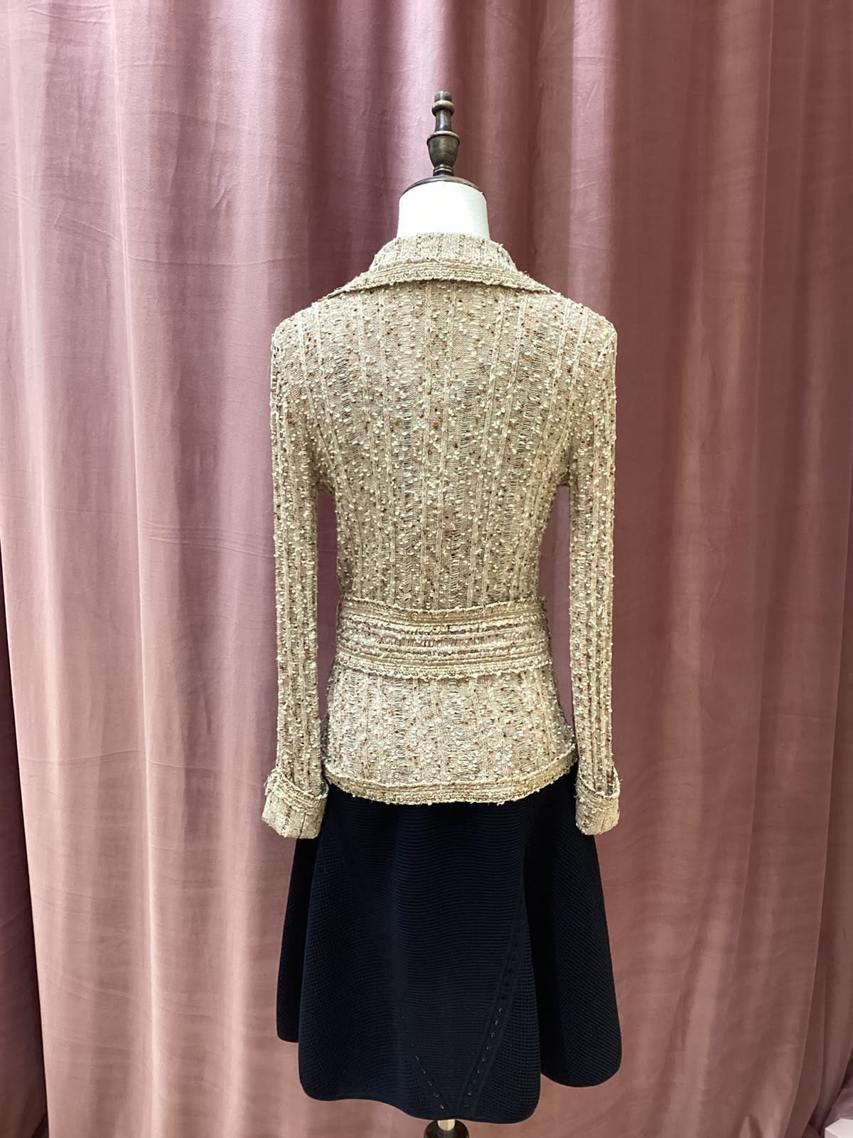 Chanel Vintage 2006 Early Autumn Gold Thread Floral Yarn Belt Knit Cardigan Jacket