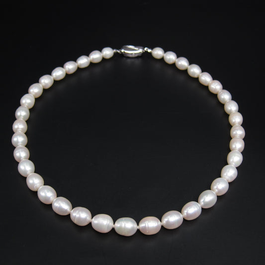 No Brand Vintage Freshwater Pearl with Silver Buckle Necklace
