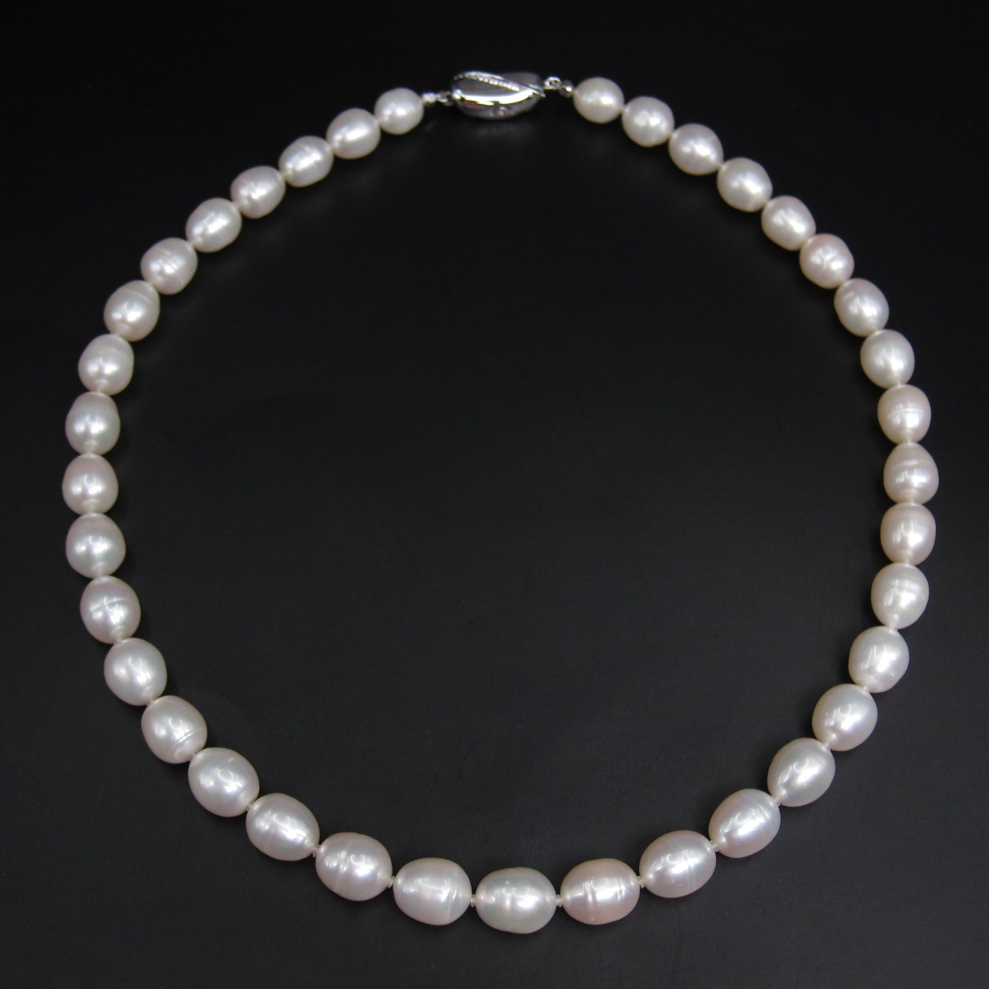No Brand Vintage Freshwater Pearl with Silver Buckle Necklace