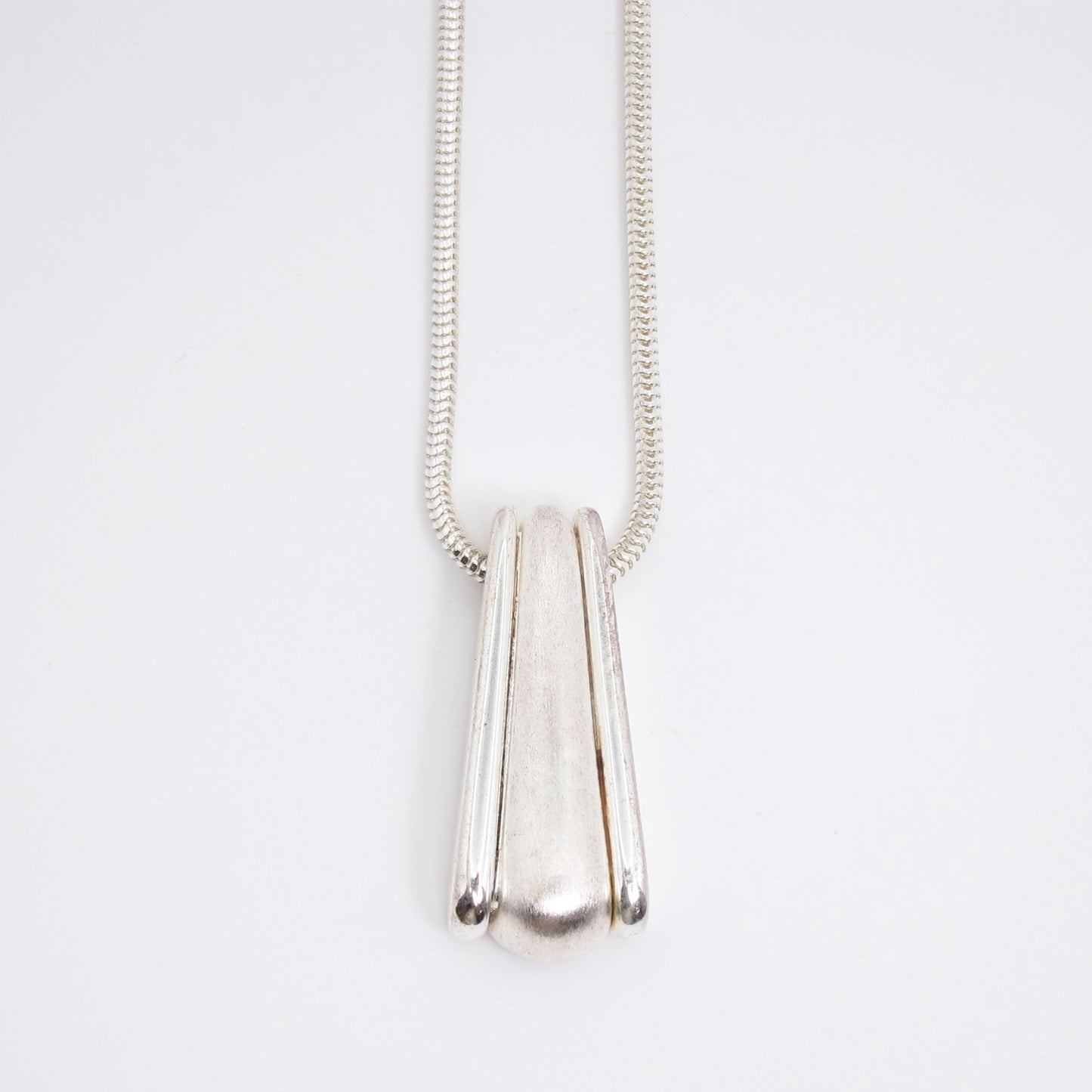 Monet Vintage Streamlined Droplet Pendant Silver Necklace