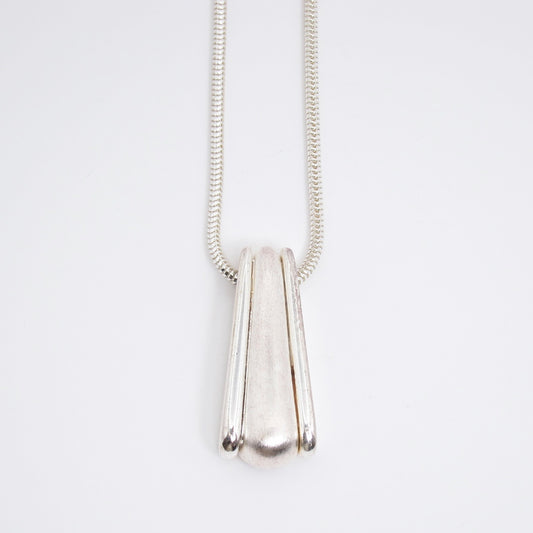 Monet Vintage Streamlined Droplet Pendant Silver Necklace