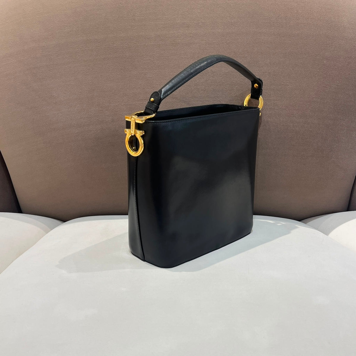 Ferragamo Vintage Black Leather Gancini 2-Way Shoulder Bag