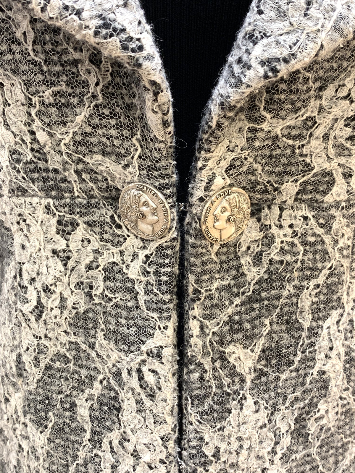 Chanel Paris À Rome Monochrome Lace Cropped Jacket Size 40