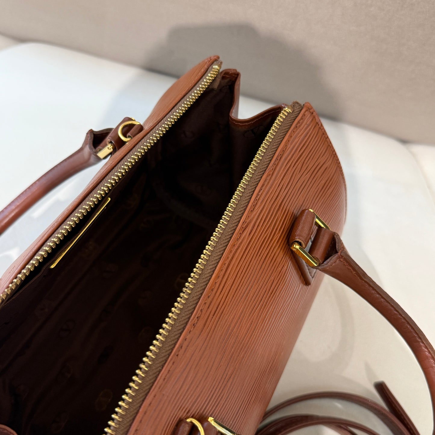 Valentino Vintage Brown Epi Barrel 2-Way Boston Bag