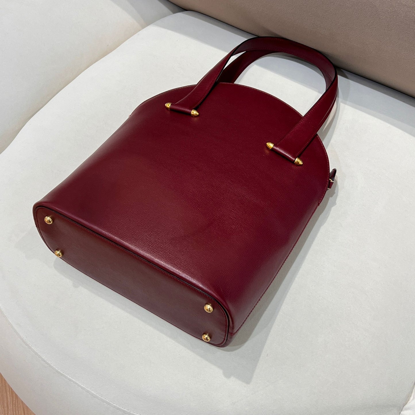 Cartier Vintage Must De Cartier Bordeaux Leather Oval Handbag