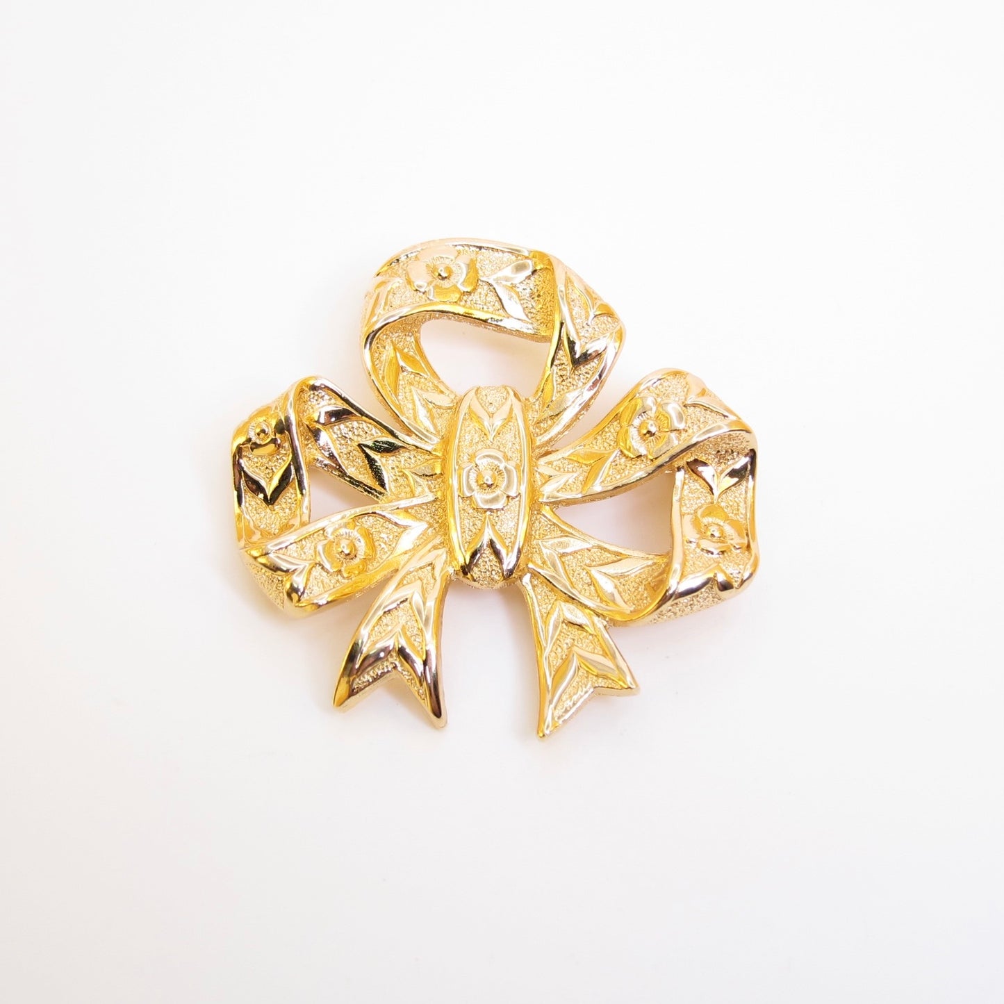 Burberry Vintage Ribbon with Flower Golden Brooch