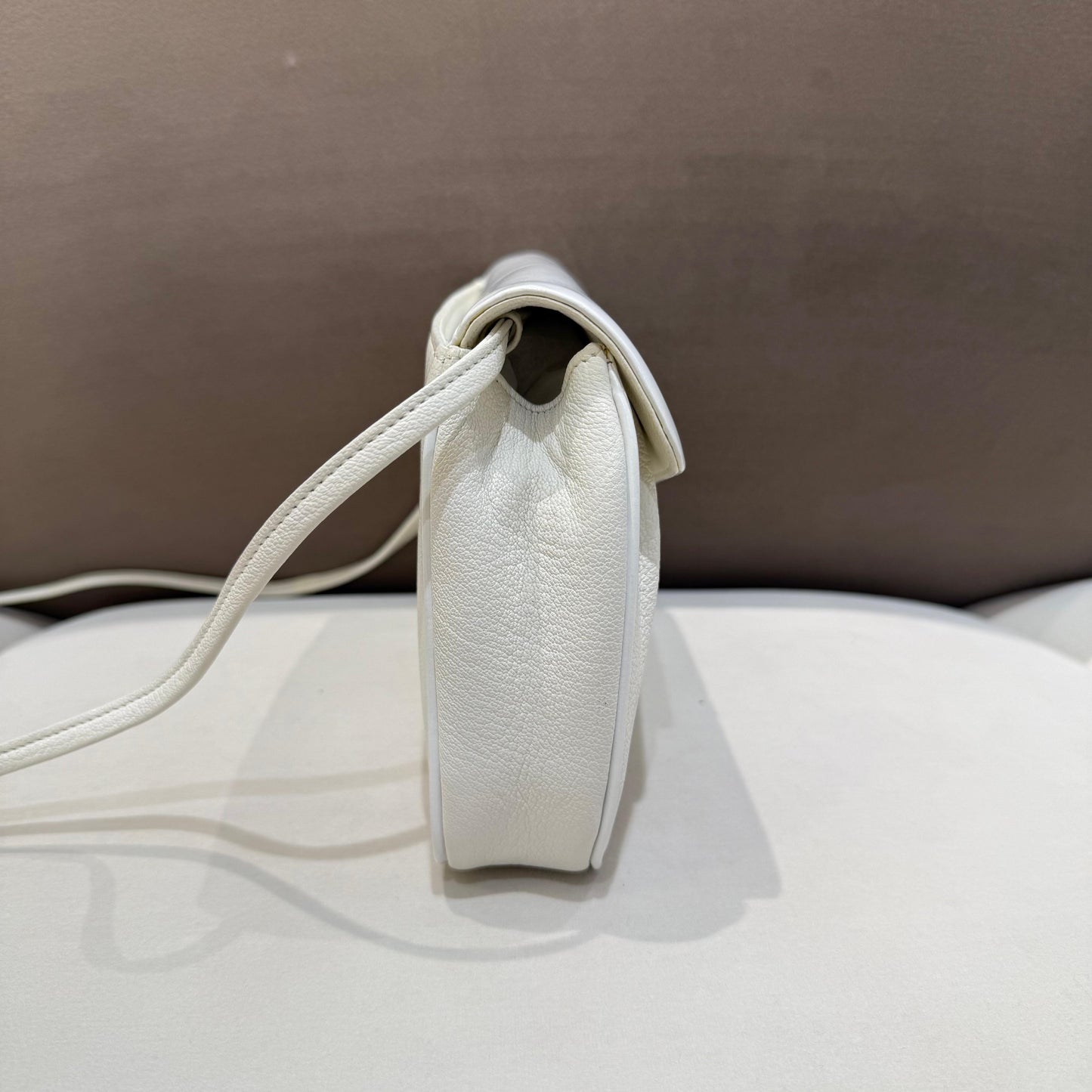 Givenchy Vintage White Leather 4G Logo Shoulder Bag