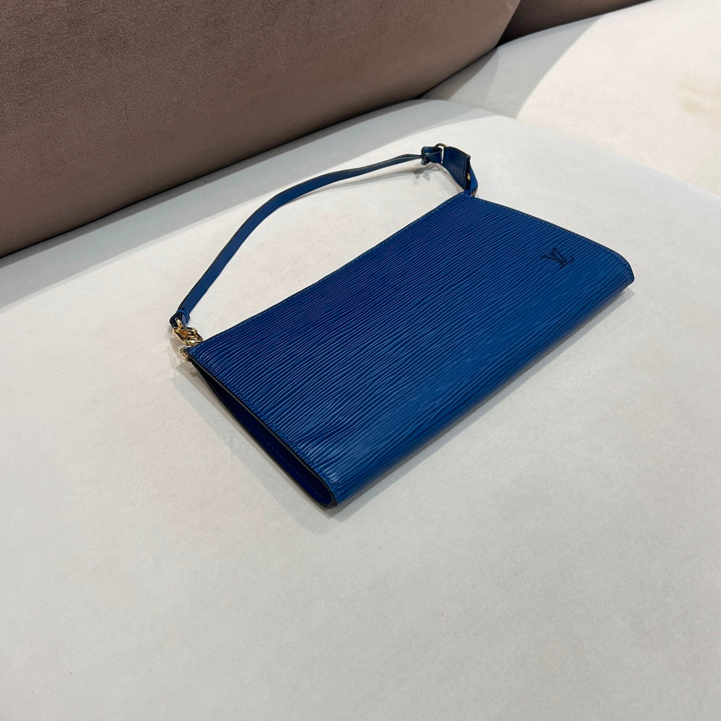 Louis Vuitton Vintage Blue Epi Pochette Accessoires M52945