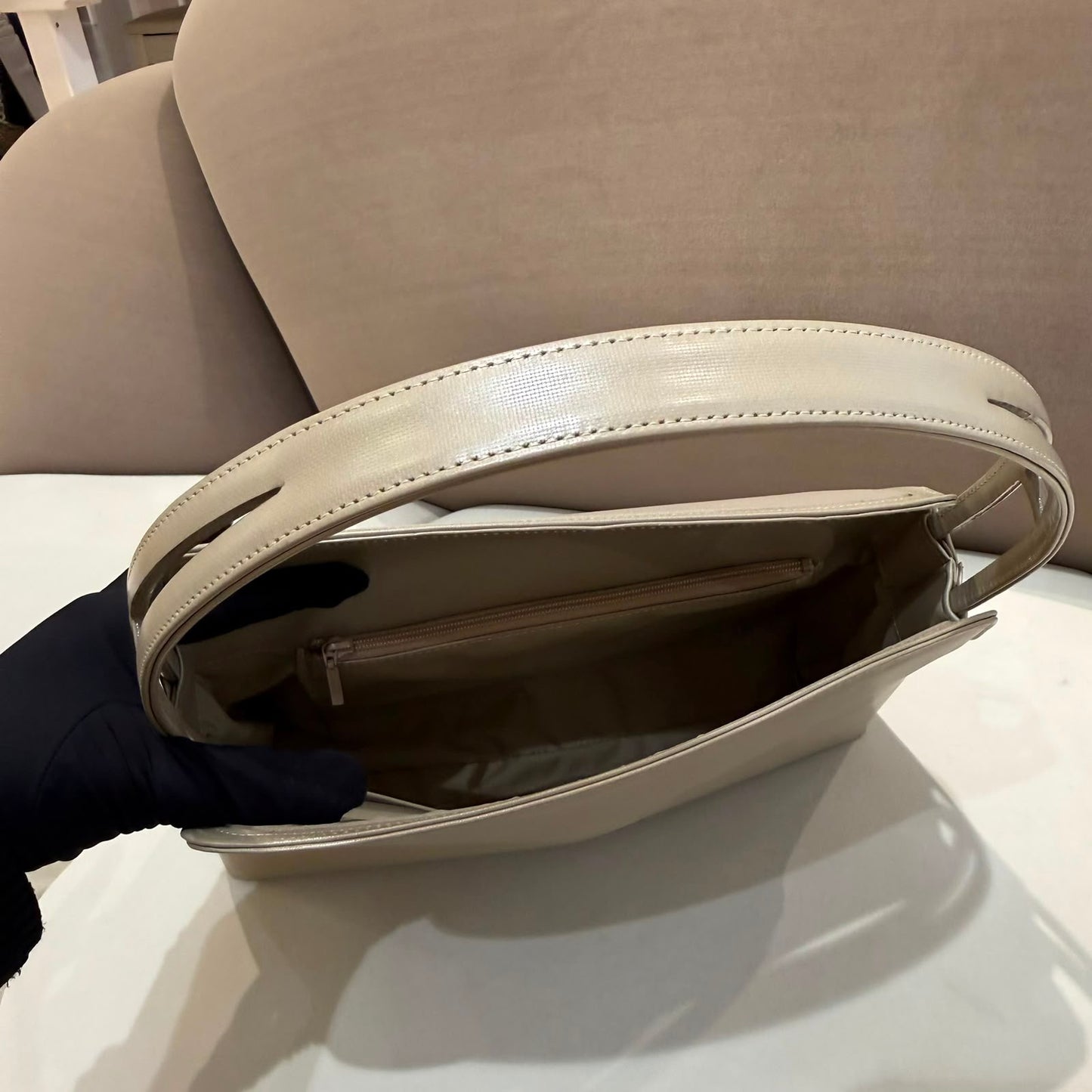 Givenchy Vintage Leather Shoulder Bag – Pale Taupe