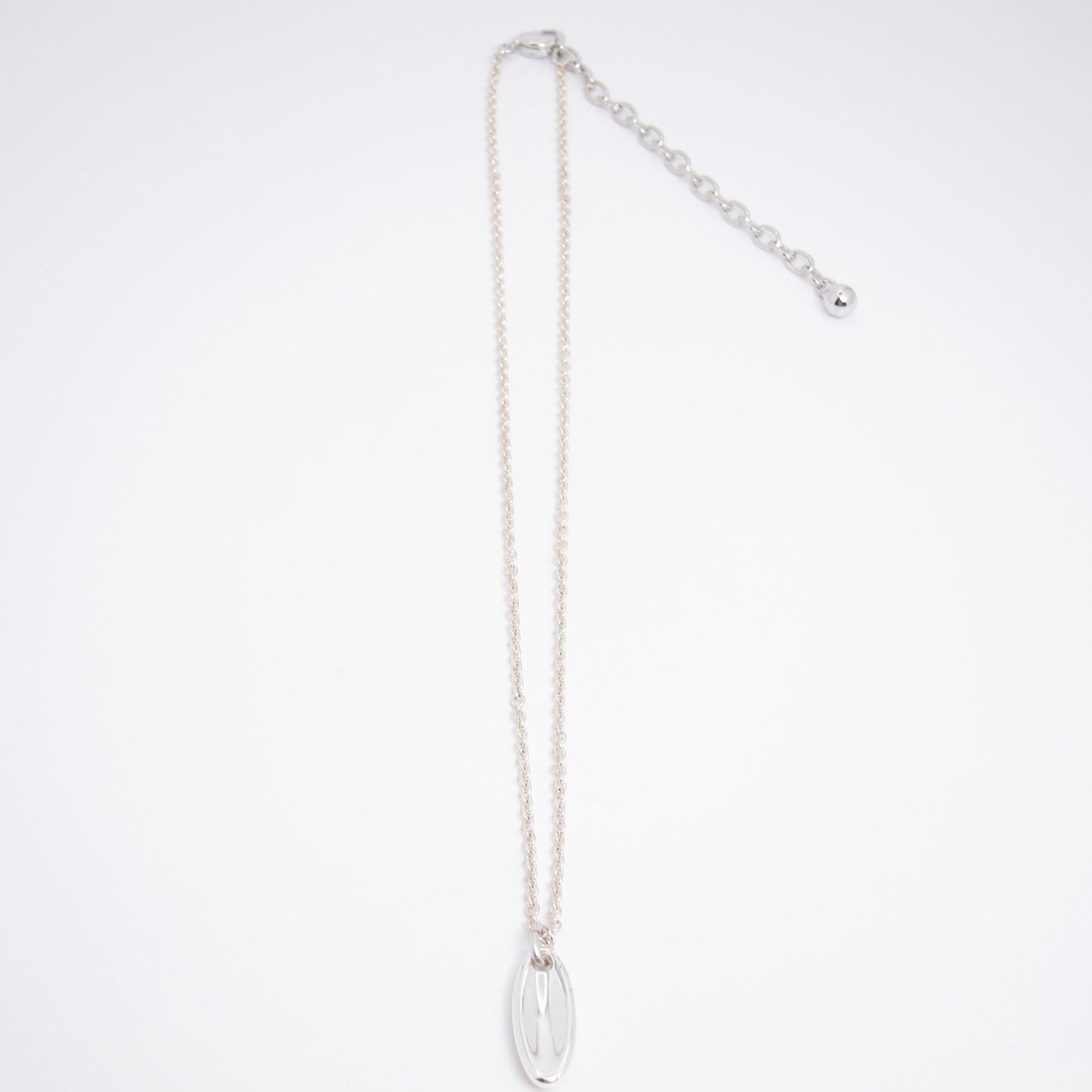 Monet Vintage Streamlined Ellipse Olive Bead Pendant Silver Necklace