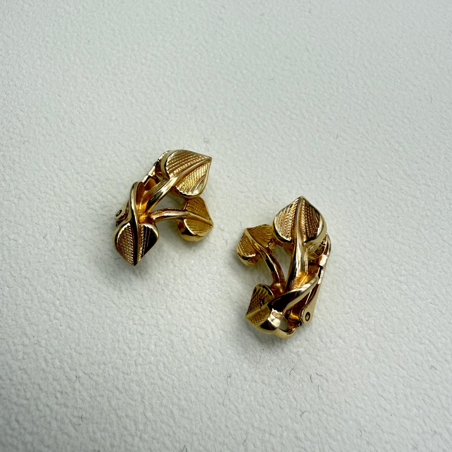 Christian Dior Vintage Leaf Motif Golden Clip-on Earrings