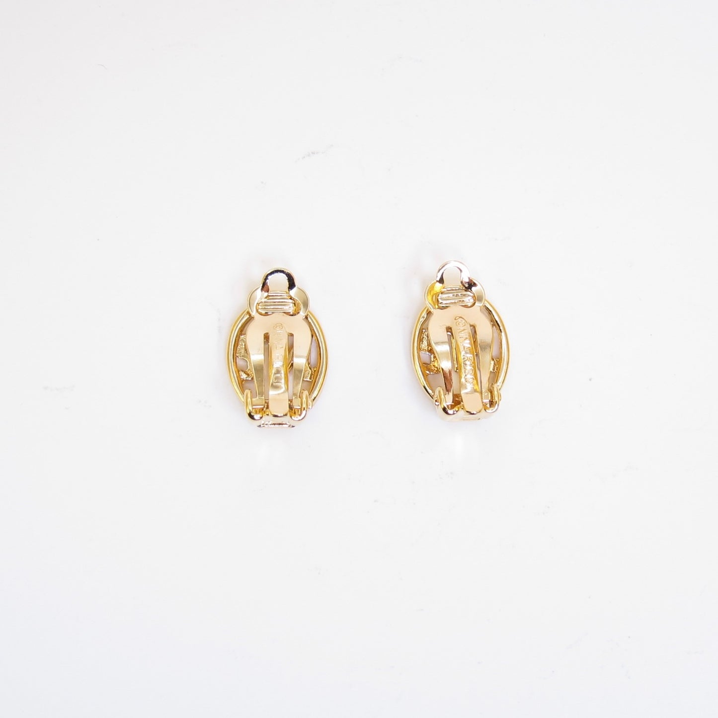 Nina Ricci Vintage NR Logo in Oval Shape Golden Clip-on Earrings
