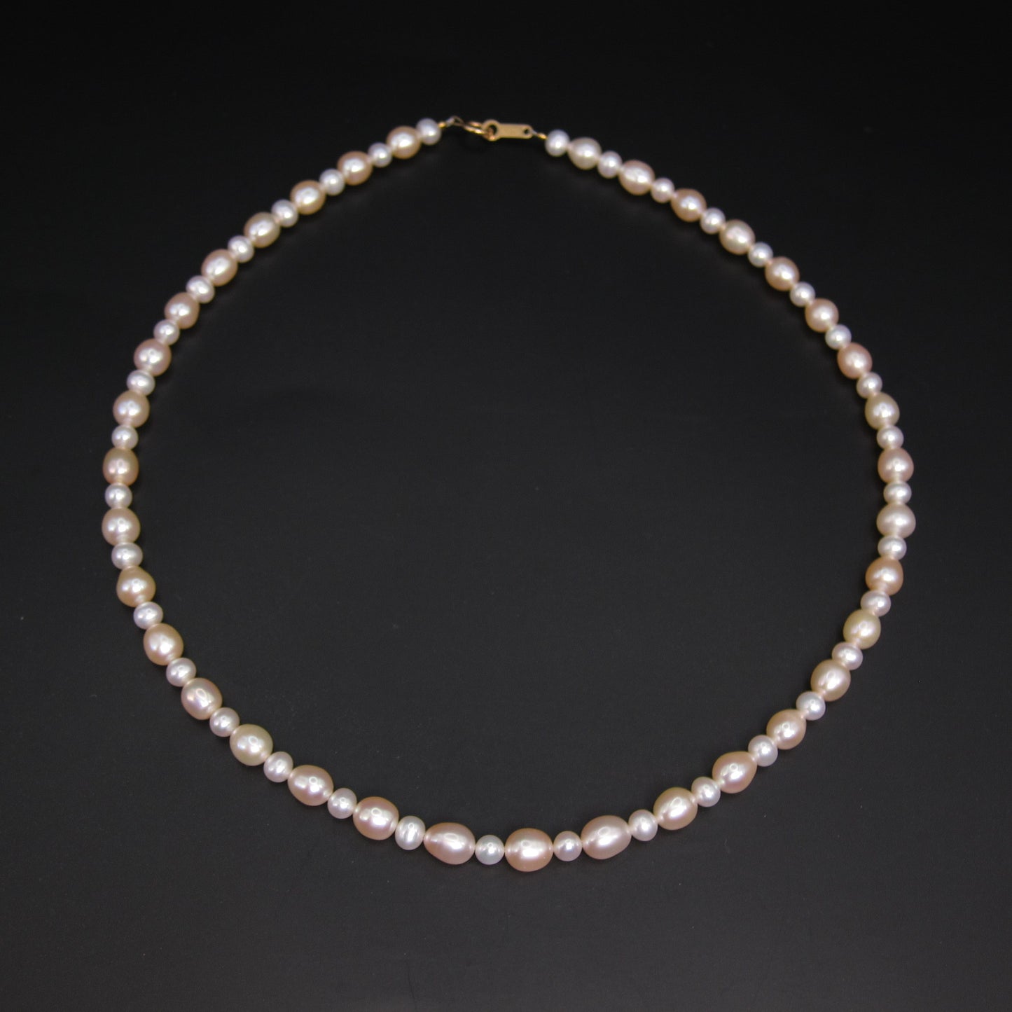 No Brand Vintage Two Tone Freshwater Pearl with K18 Clasp Necklace