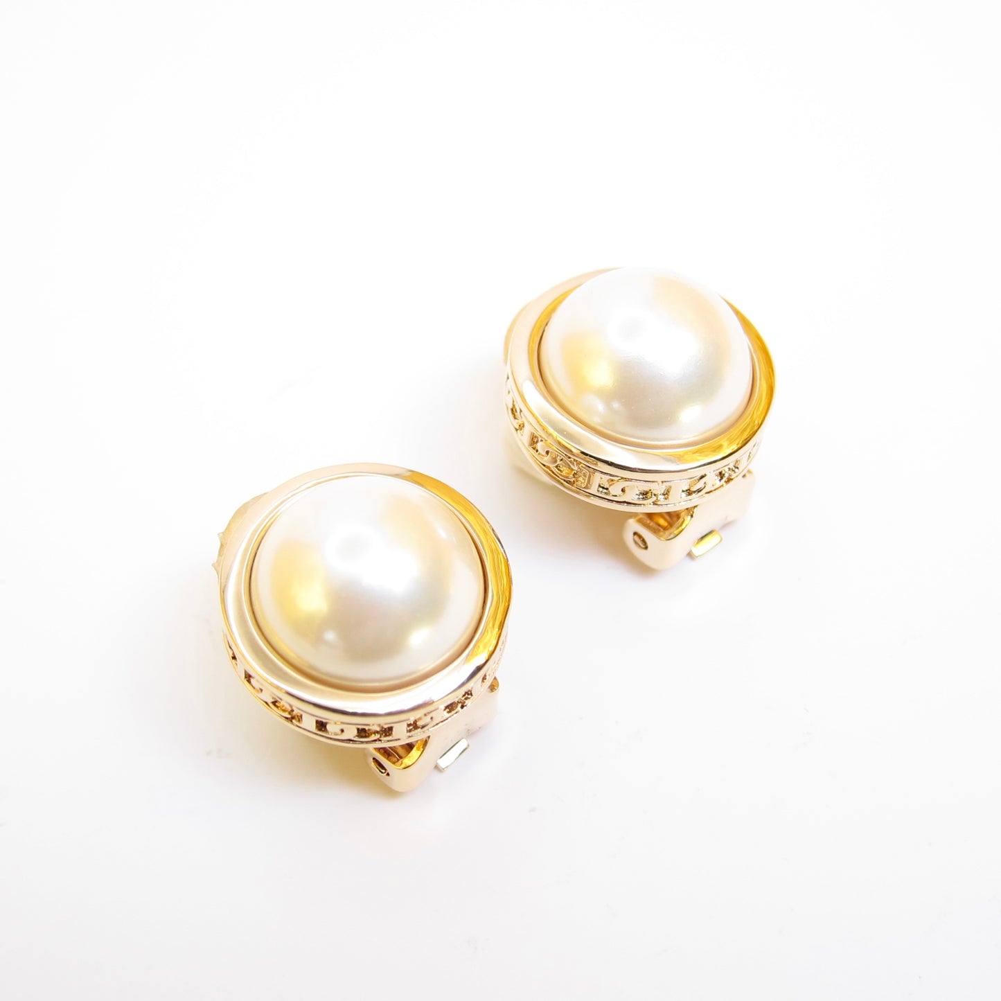 Christian Dior Vintage Round Shape Pearl Golden Clip-on Earrings