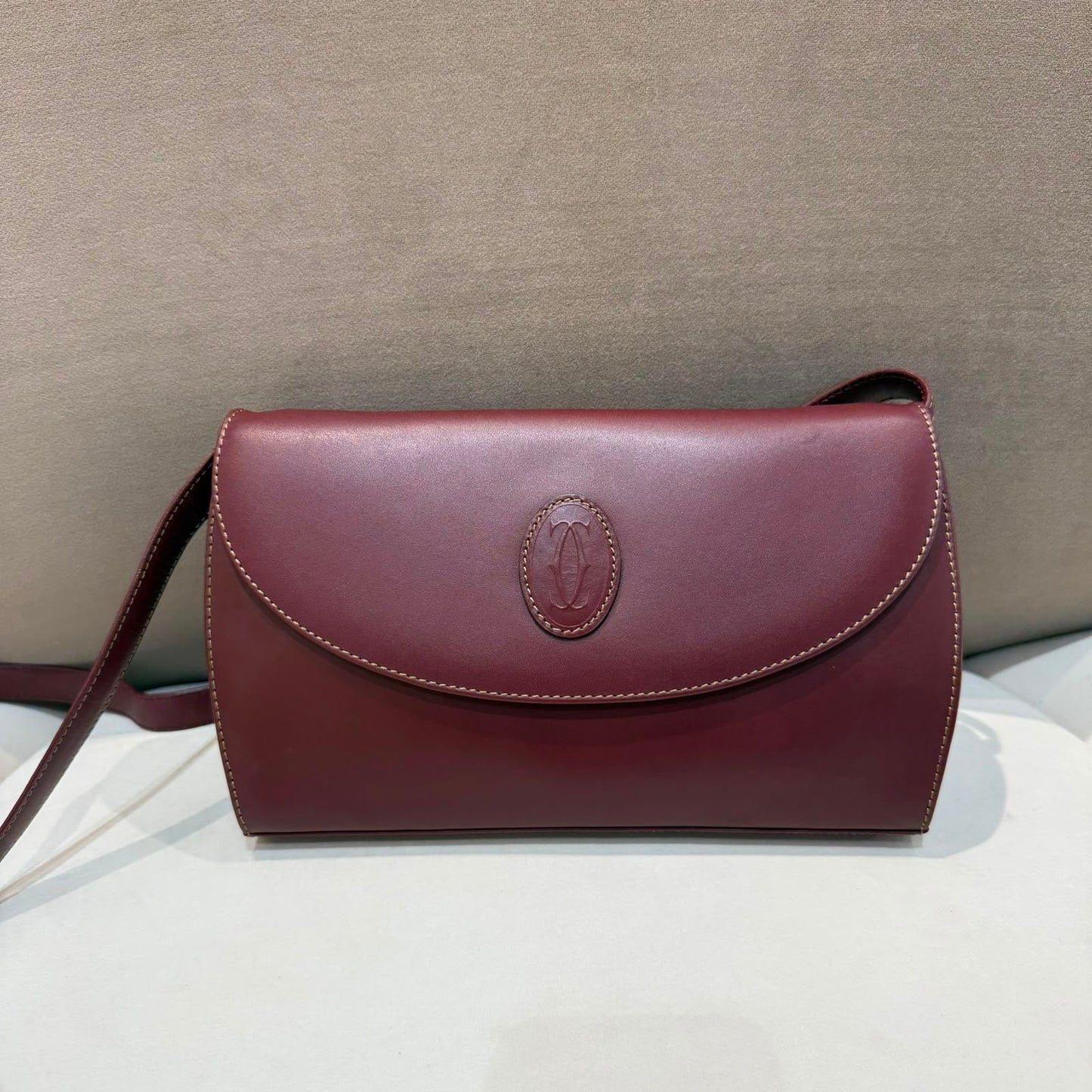 Cartier Vintage Must de Cartier Bordeaux Leather Shoulder Bag