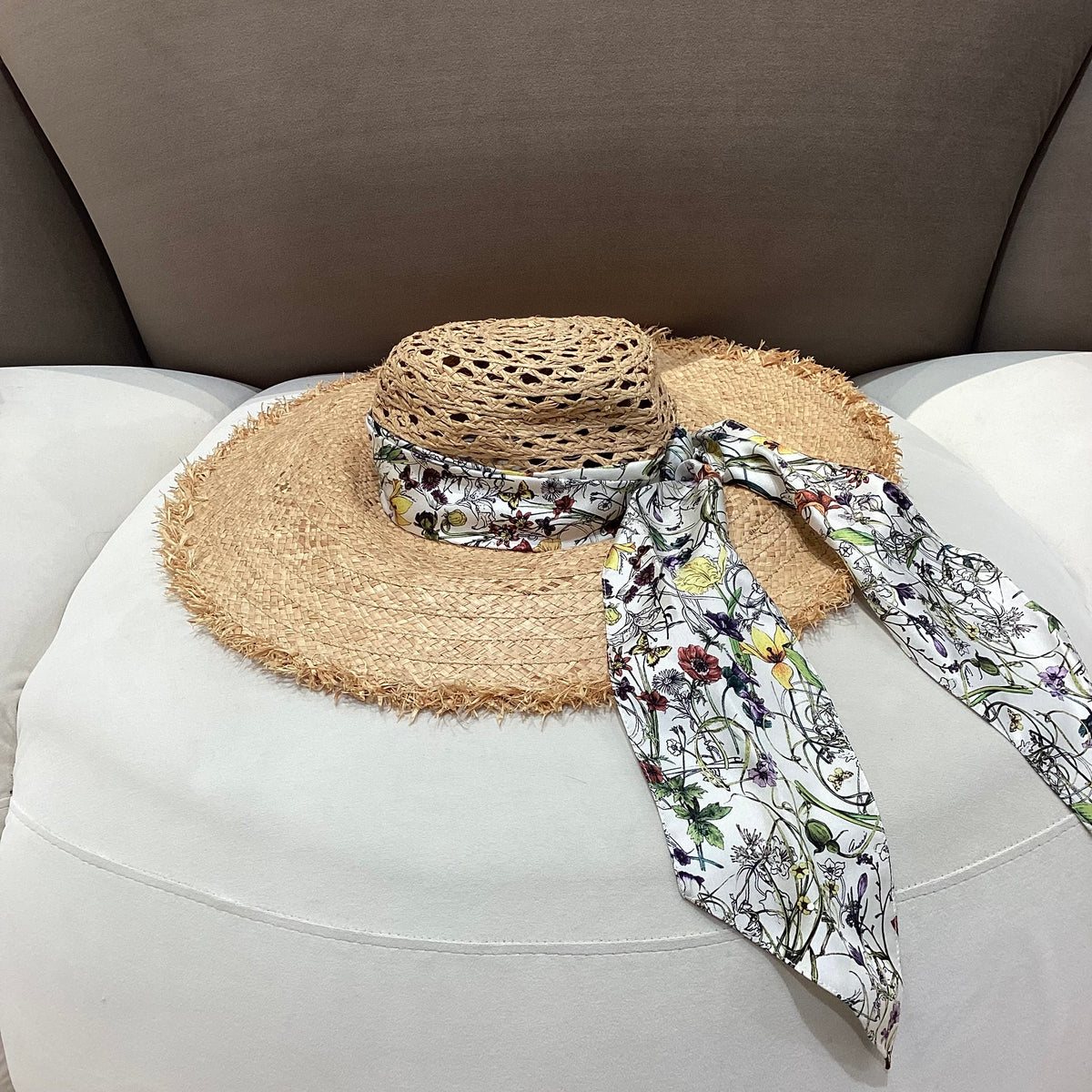 Gucci Vintage Unused Straw Hat