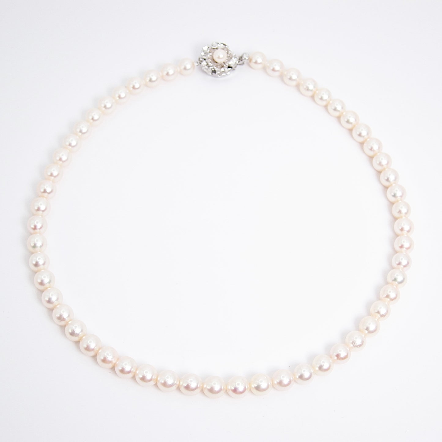 No Brand Vintage Akoya Pearl with Silver Buckle Necklace