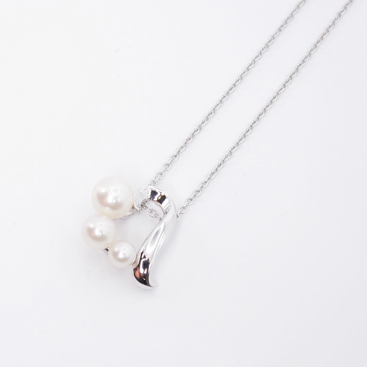 Tasaki Vintage Stylish Pearl Silver Necklace