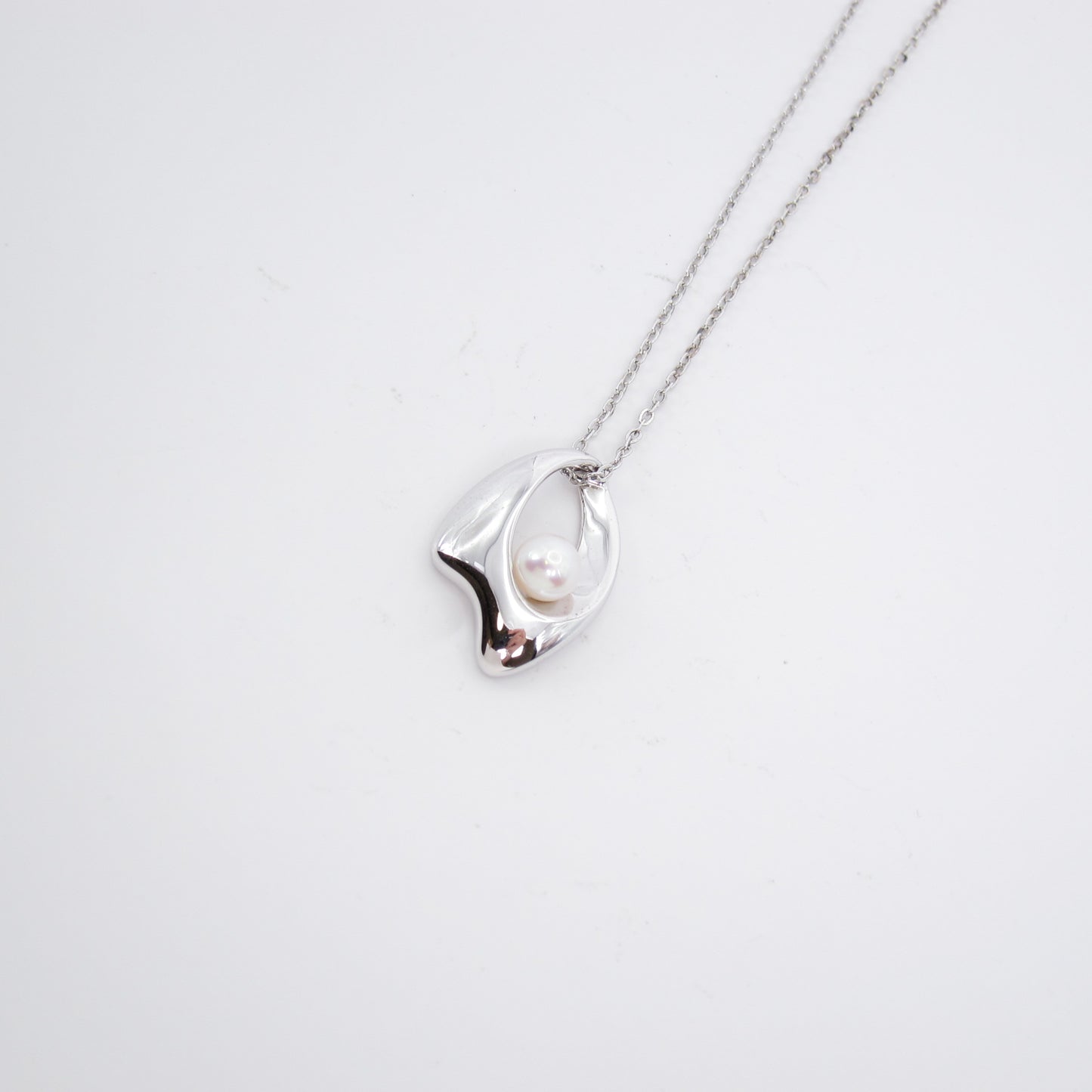 Mikimoto Vintage Stylish Akoya Pearl Silver Necklace