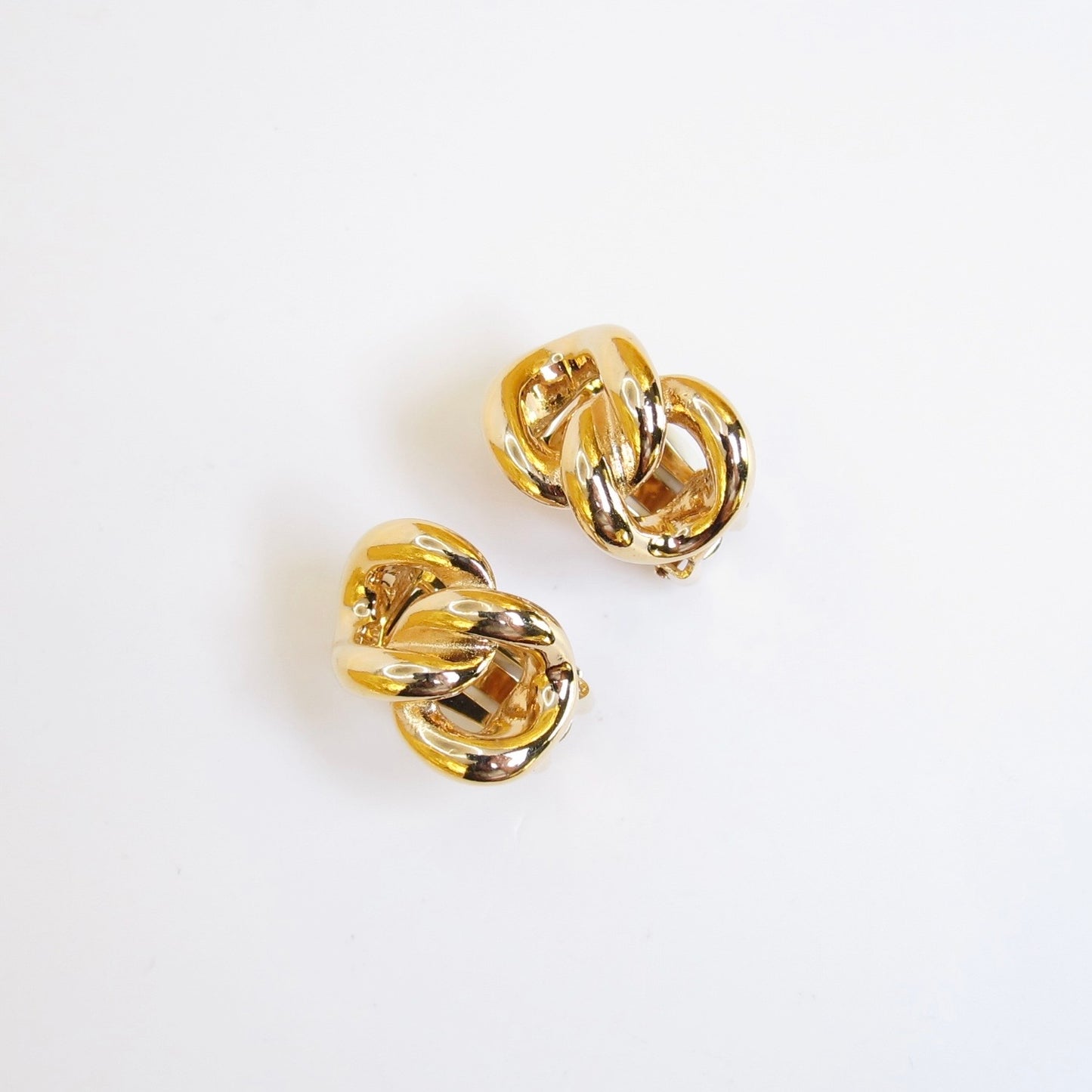 Christian Dior Vintage Link Golden Clip-on Earrings