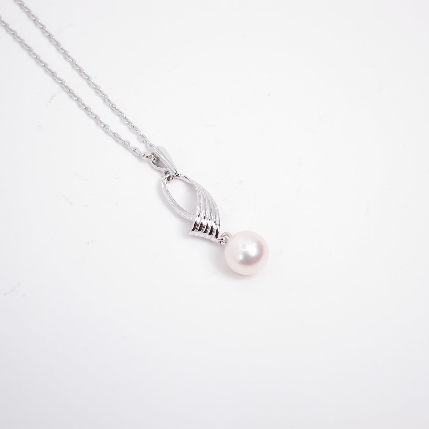 Mikimoto Vintage Stylish Pearl Silver Necklace