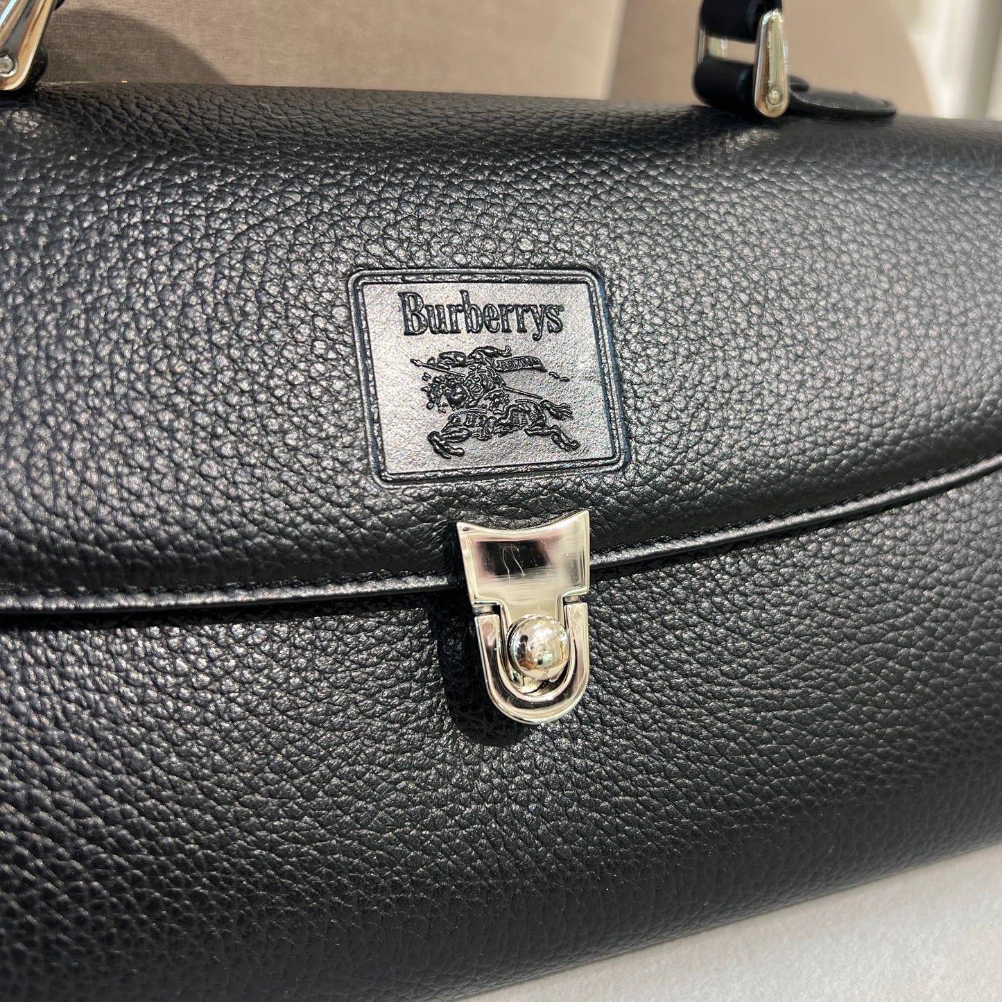 Burberry Vintage Black Leather Top Handle Handbag With Nova Check Inner
