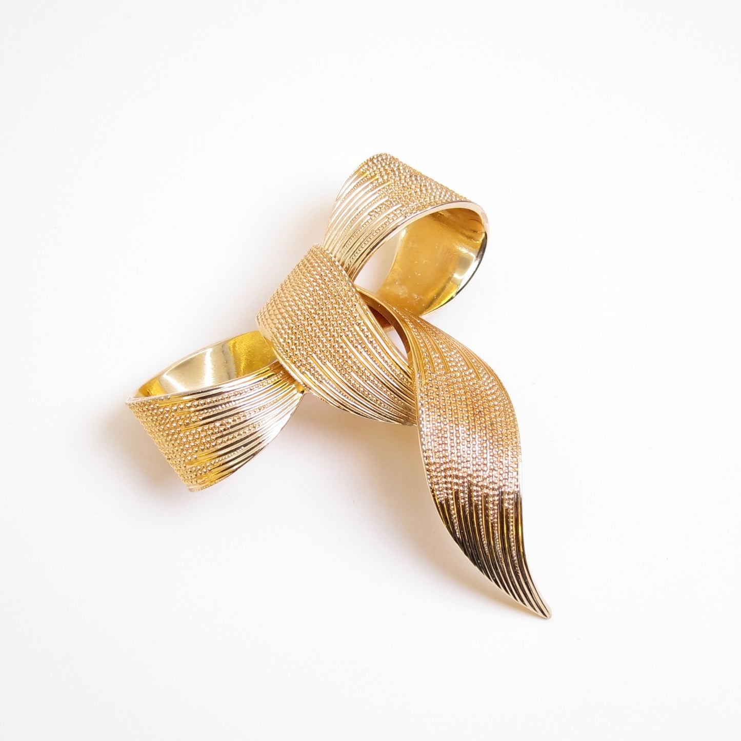 Christian Dior Vintage Ribbon Motif Golden Brooch