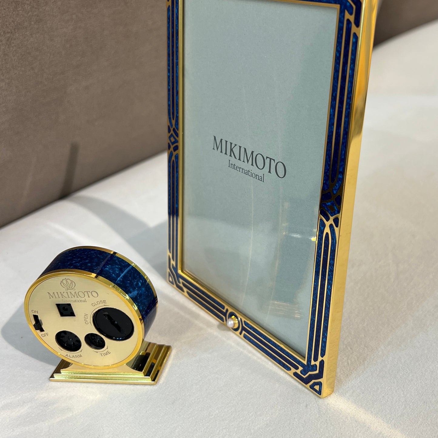 Mikimoto Vintage Crystal Lacquer with Pearl  Table Clock and Photo Frame Set