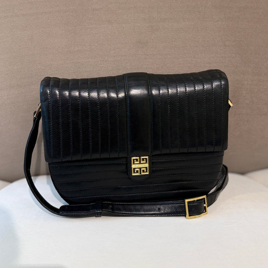 Givenchy Vintage 4G Logo Anagram Logo Black Leather Quilted Shoulder Bag