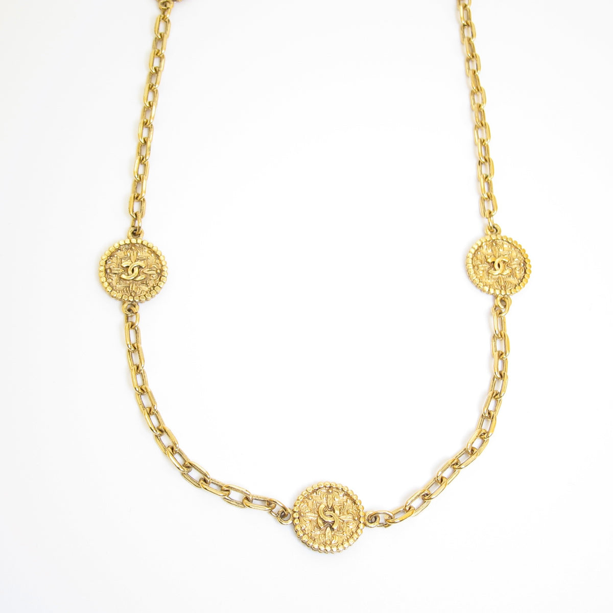Chanel Vintage 636 CC Medallion Gold-Tone Long Necklace – product detail view 1
