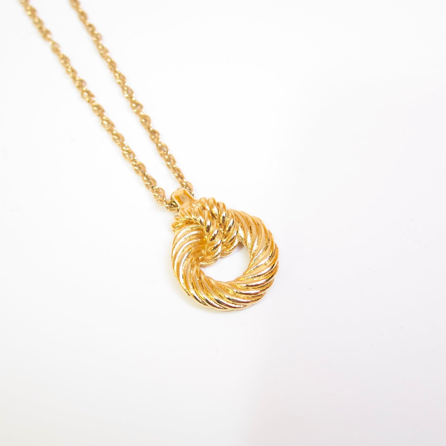 Christian Dior Vintage Twist Circle Golden Necklace