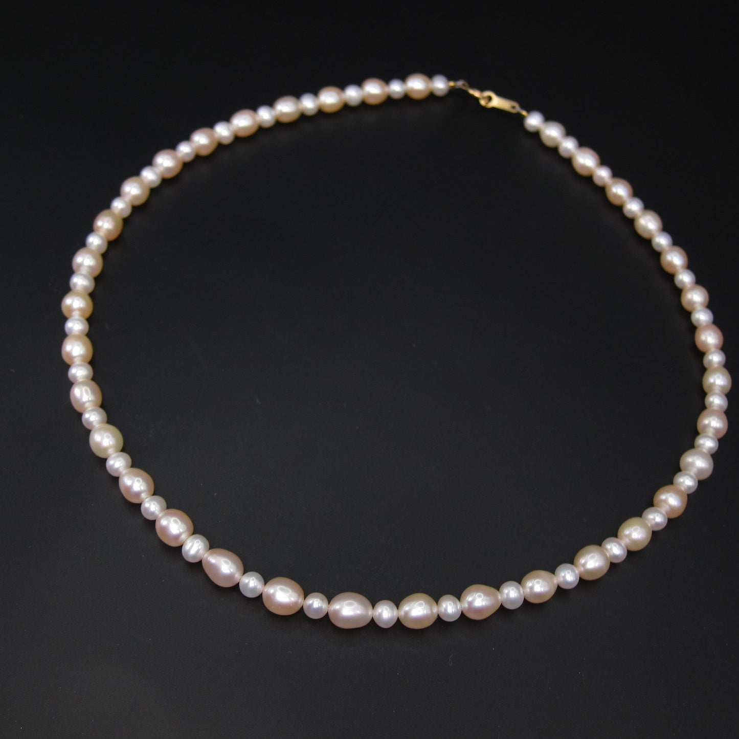 No Brand Vintage Two Tone Freshwater Pearl with K18 Clasp Necklace