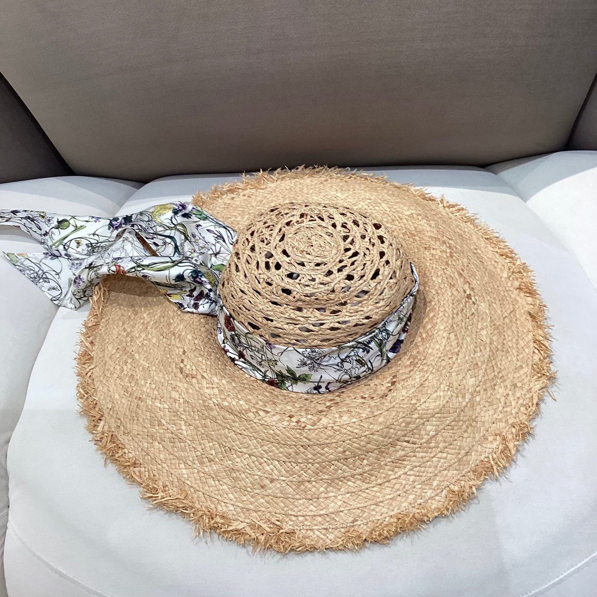 Gucci Vintage Unused Straw Hat