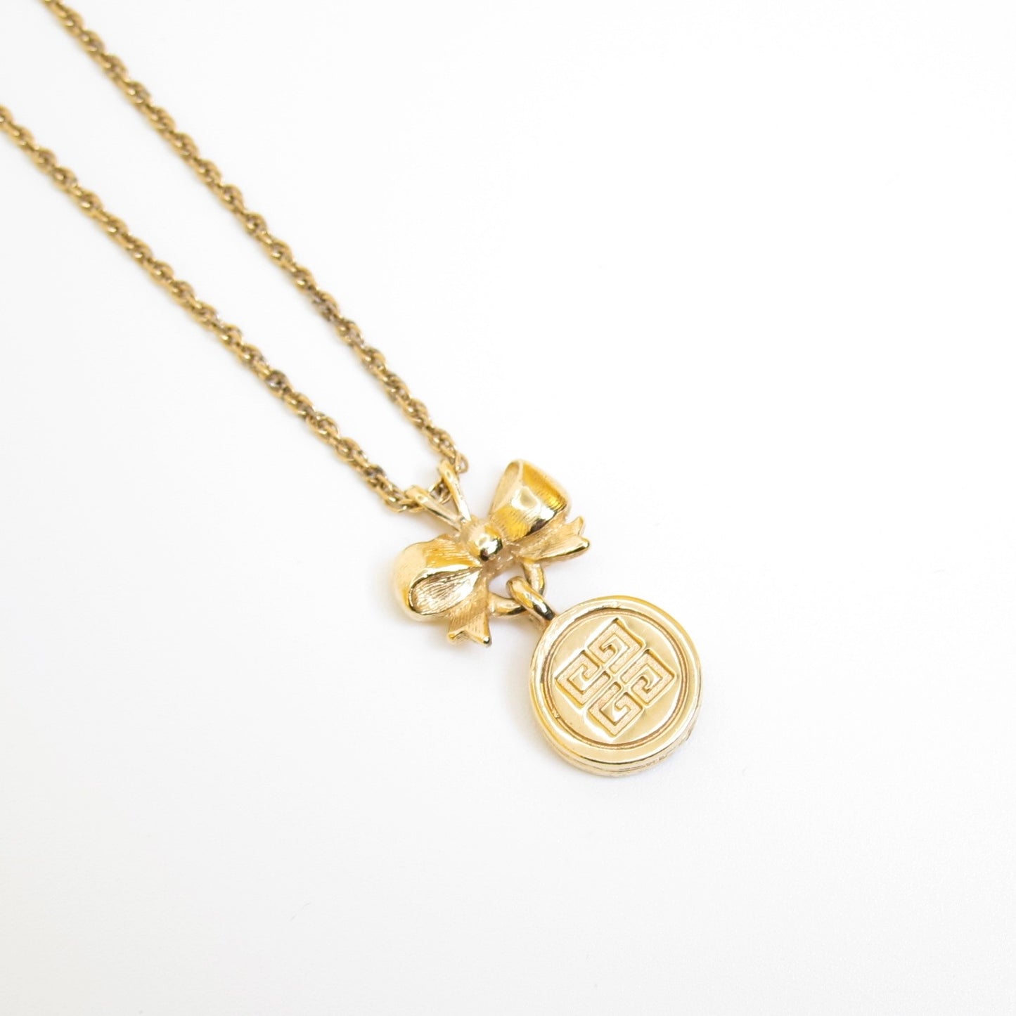 Givenchy Vintage 4G Logo In Circle and Ribbon Golden Necklace