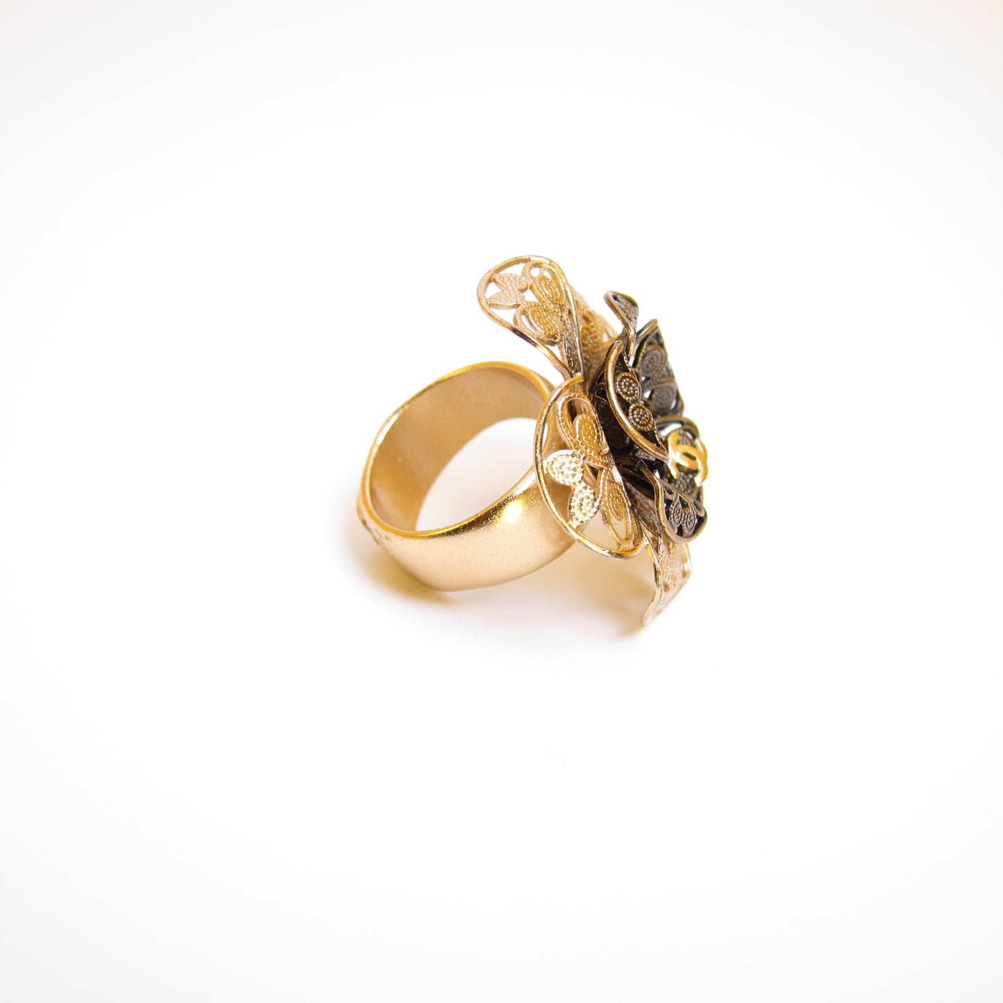 Chanel Vintage CC Logo Flower Motif Golden Ring #12.5