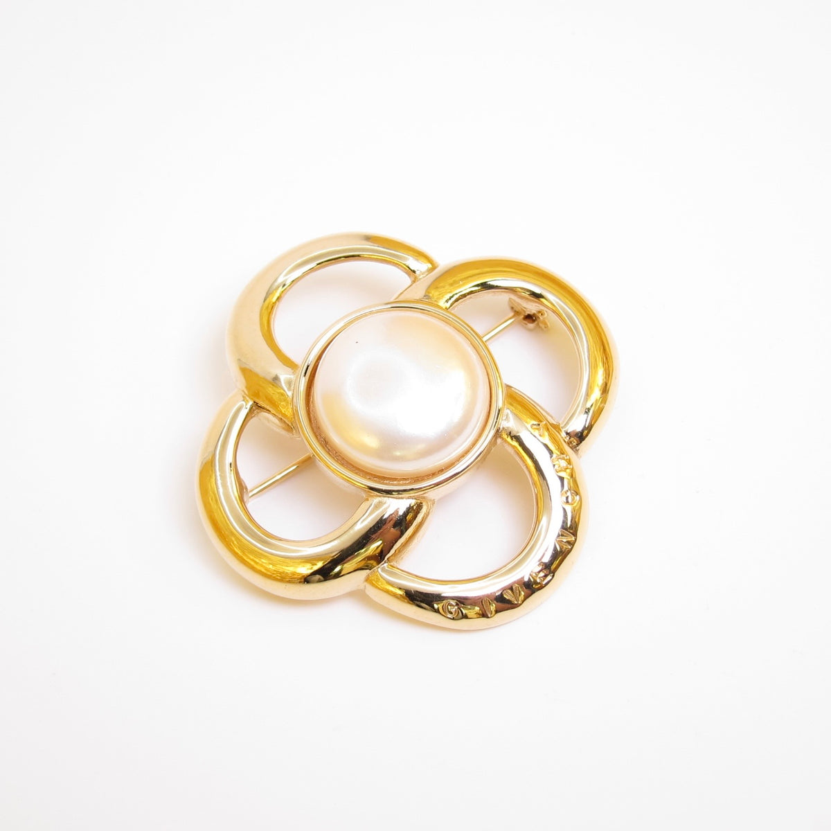 Givenchy Vintage Flower Motif with Pearl Golden Brooch