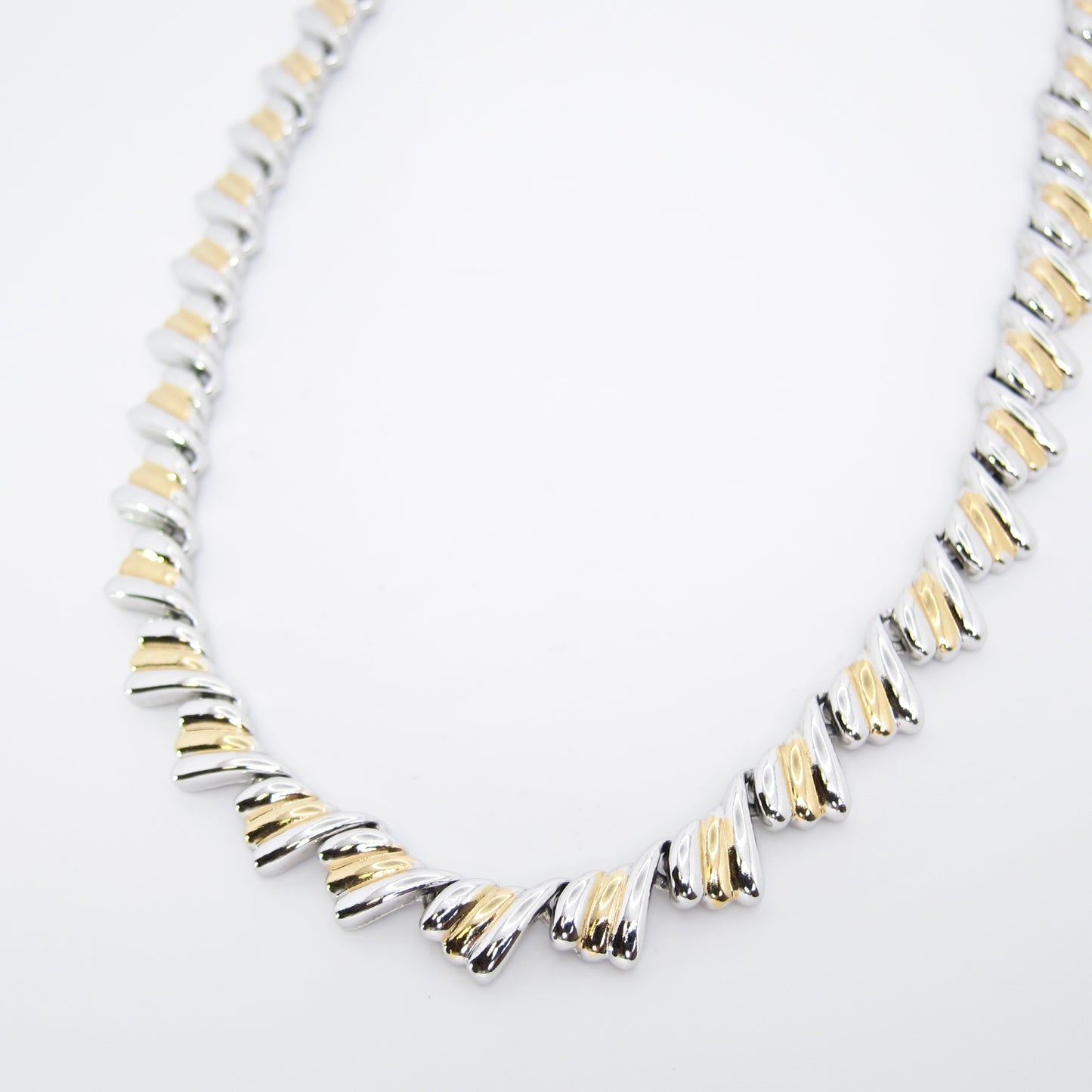 Nina Ricci Vintage Stylish Two Tone Necklace