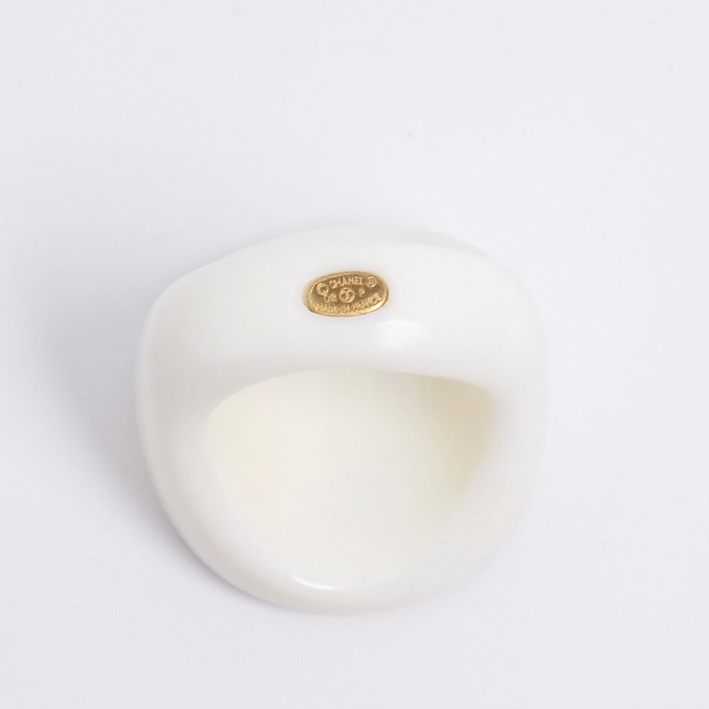 Chanel Vintage CC Logo White Camellia Resin Ring