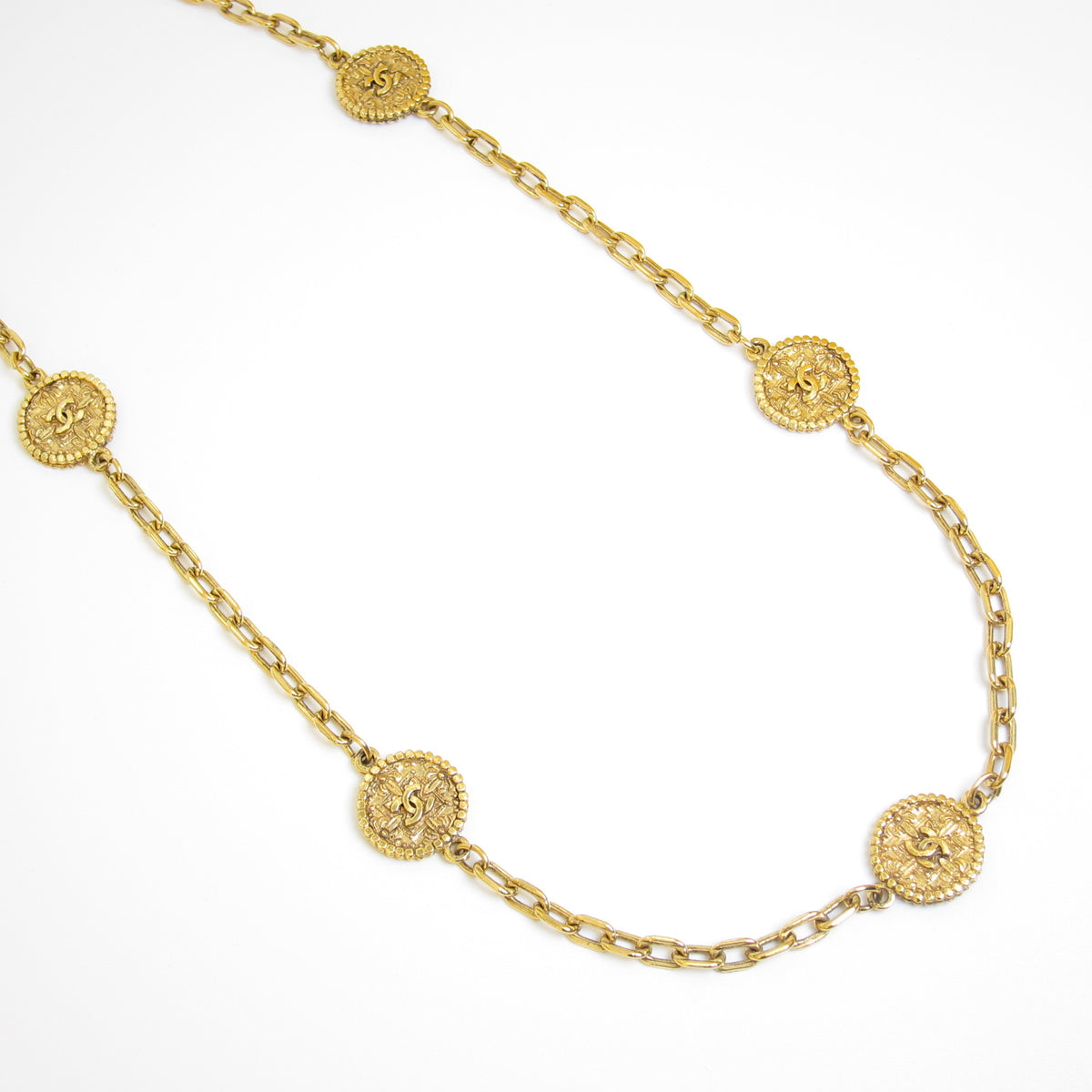 Chanel Vintage 636 CC Medallion Gold-Tone Long Necklace – product detail view 2