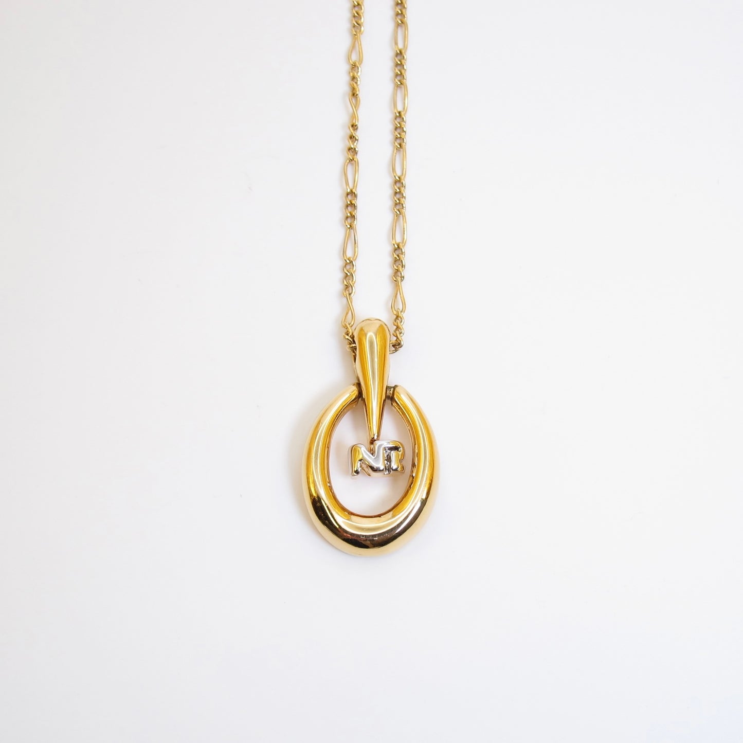 Nina Ricci Vintage NR Logo in Swing Oval Shape Golden Necklace