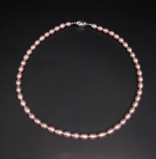 No Brand Vintage Oval and Drop Shaped Freshwater Pearl with Silver Buckle Necklace