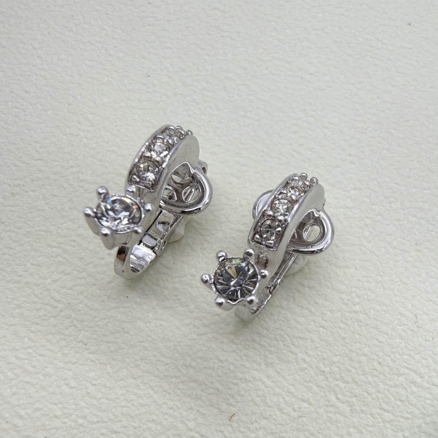 Nina Ricci Vintage Rhinestone Motif Silver Clip-on Earrings